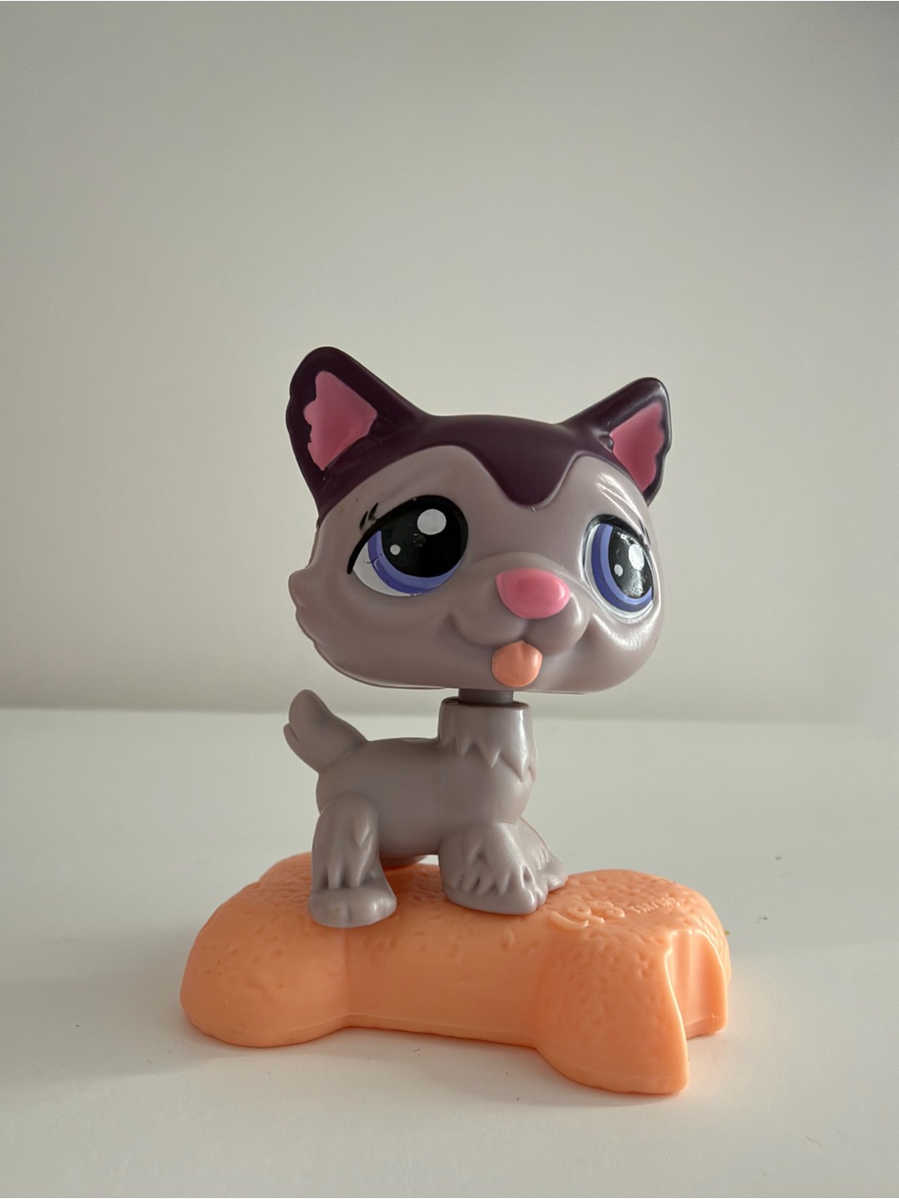 2010 McDonald's x LPS Littlest Pet Shop Husky Dog